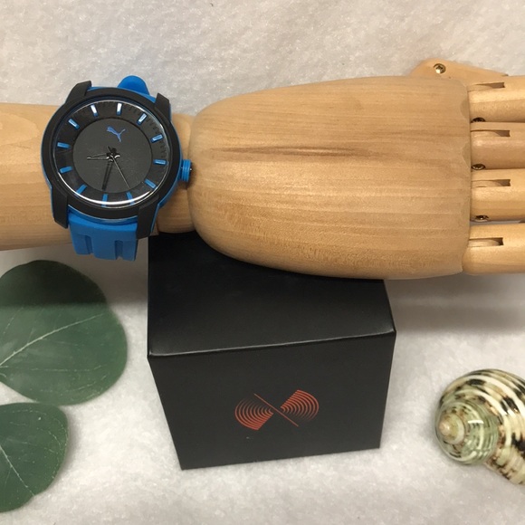 New Men’s PUMA Silicone Watch 45 mm 3 hand movements blue/black - Picture 11 of 16